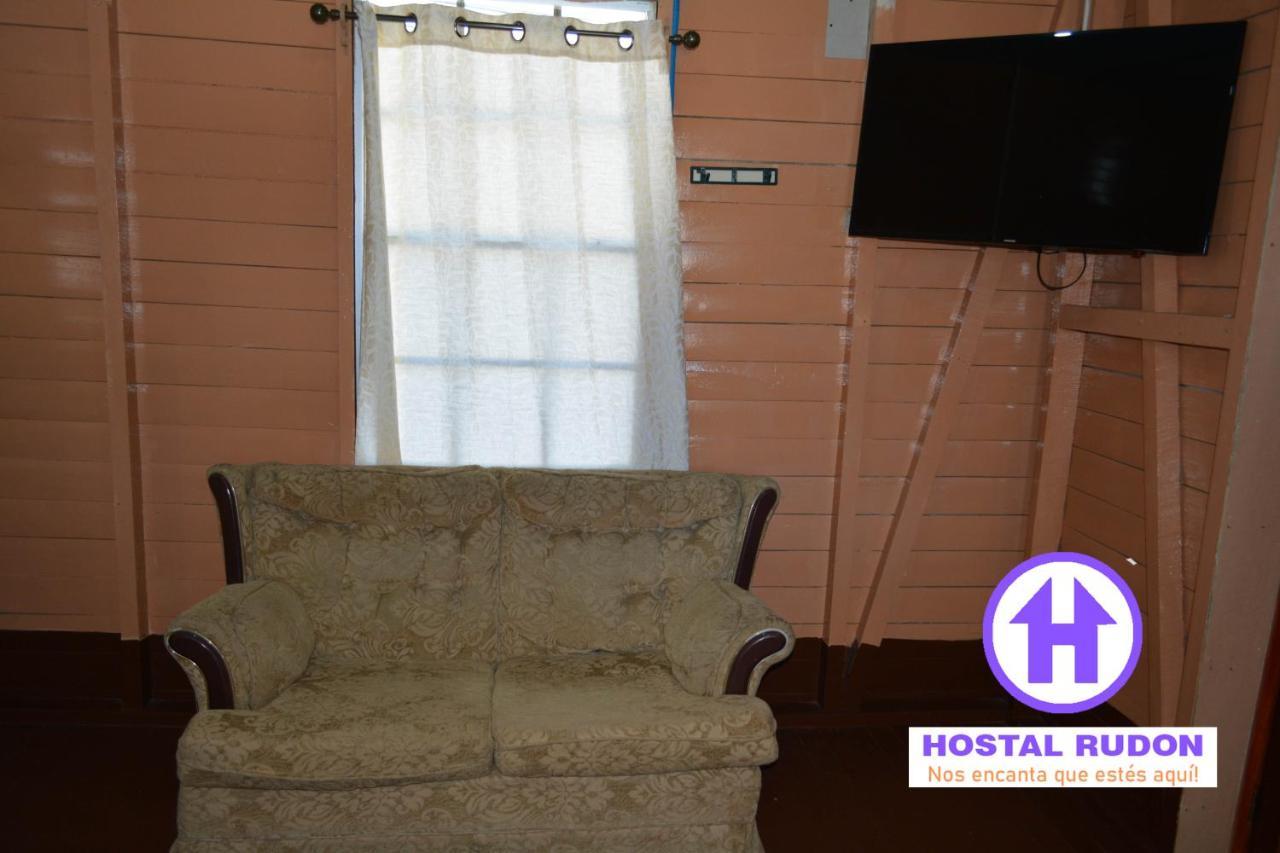 Apartamentos Y Hostal Rudon #1 بورتو كورتيس المظهر الخارجي الصورة