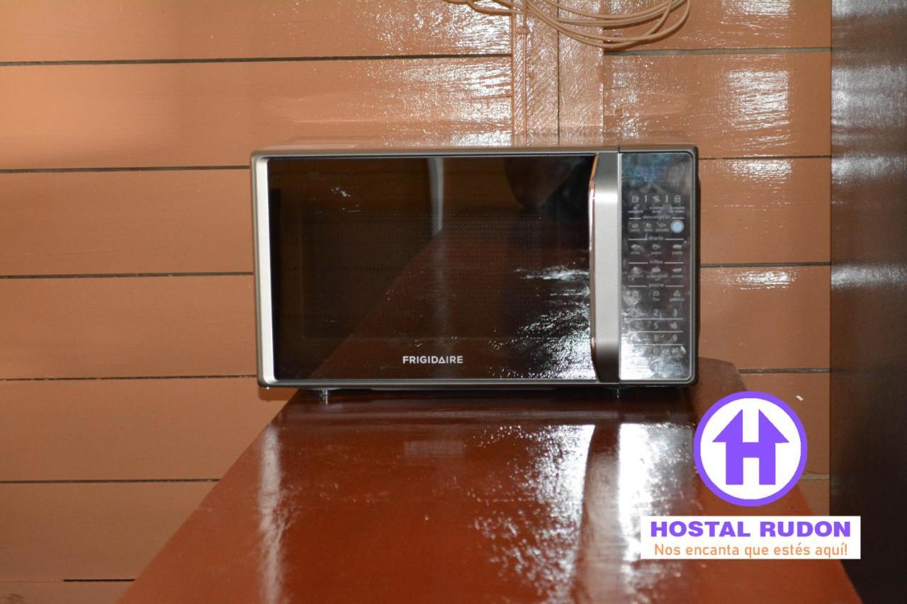 Apartamentos Y Hostal Rudon #1 بورتو كورتيس المظهر الخارجي الصورة